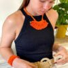 collier en macramé ajustable orange