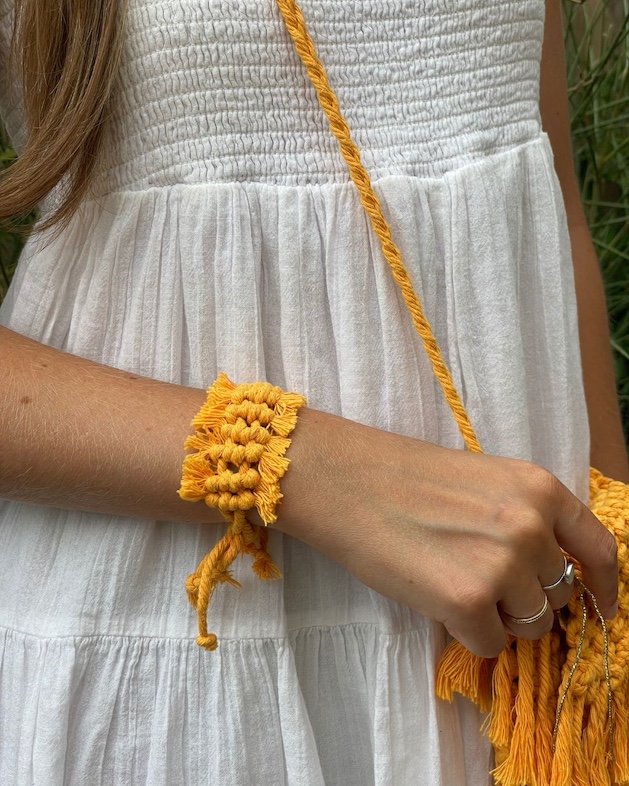 colliers bracelets sacs macramé bracelet macramé jaune