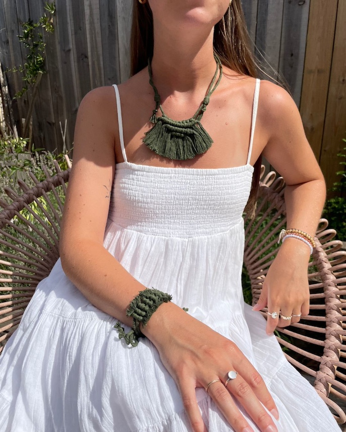 colliers bracelets sacs macramé bracelet macramé kaki