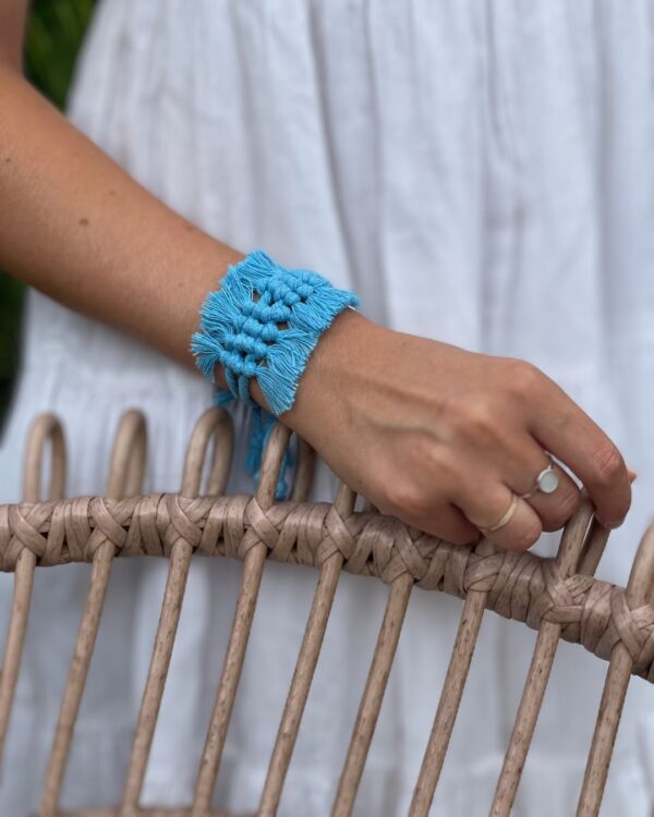 bracelet macramé bleu clair