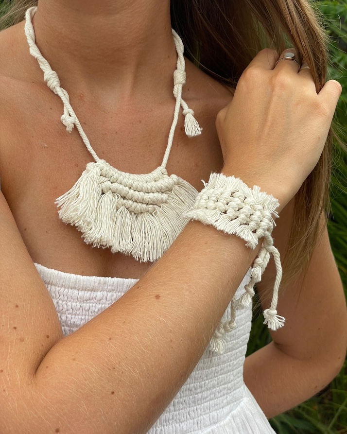 colliers bracelets sacs macramé bracelet macramé blanc