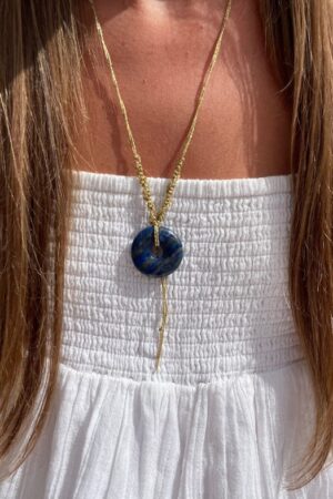 collier macramé et lapis lazuli