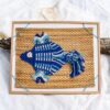 tableau poisson macramé tricolore bleu et blanc