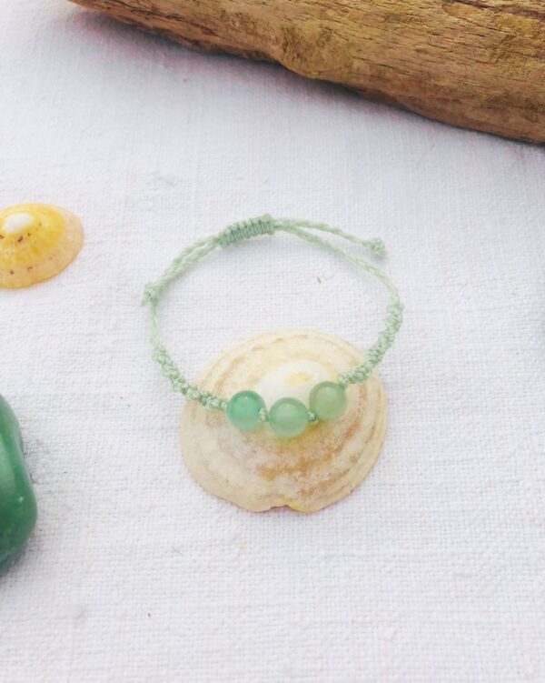 Bracelet chakra coeur avec 3 perles aventurine verte