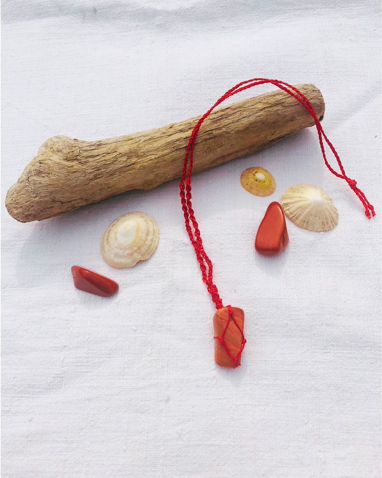 Collier chakra racine rouge avec jaspe rouge Collier chakra racine rouge avec jaspe rouge