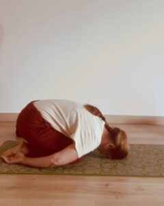 Balasana yoga